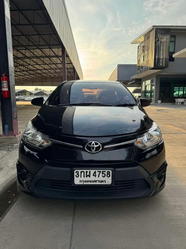 Toyota Vios สีดำ