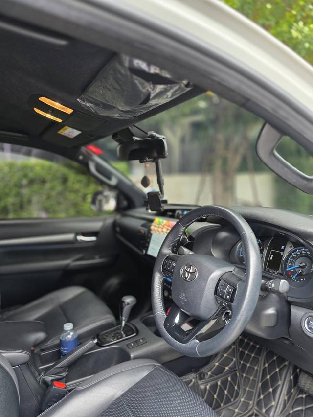เจ้าของขายเอง Toyota Hilux Revo Rocco 2.4AT 2023 12