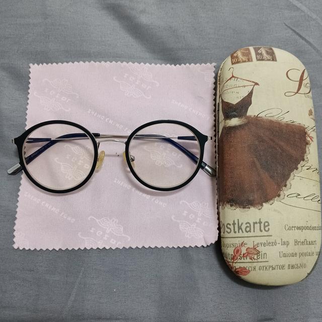 แว่นตา สายตาสั้น