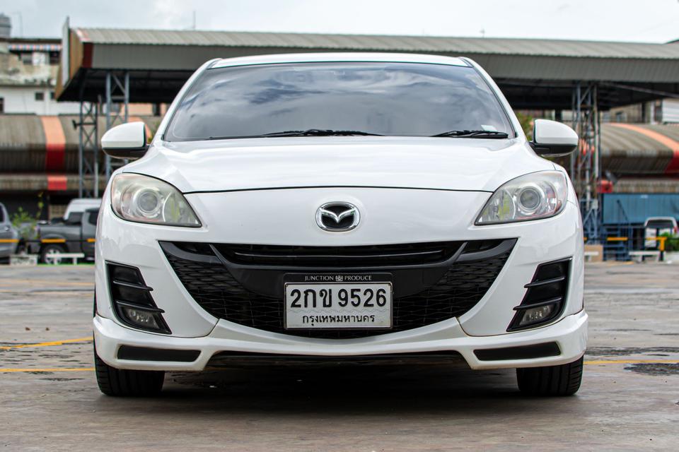 รถบ้านเข้าใหม่ ปี 2013 Mazda3 1.6V Spirit 4 Dr. A/T สีขาว 2