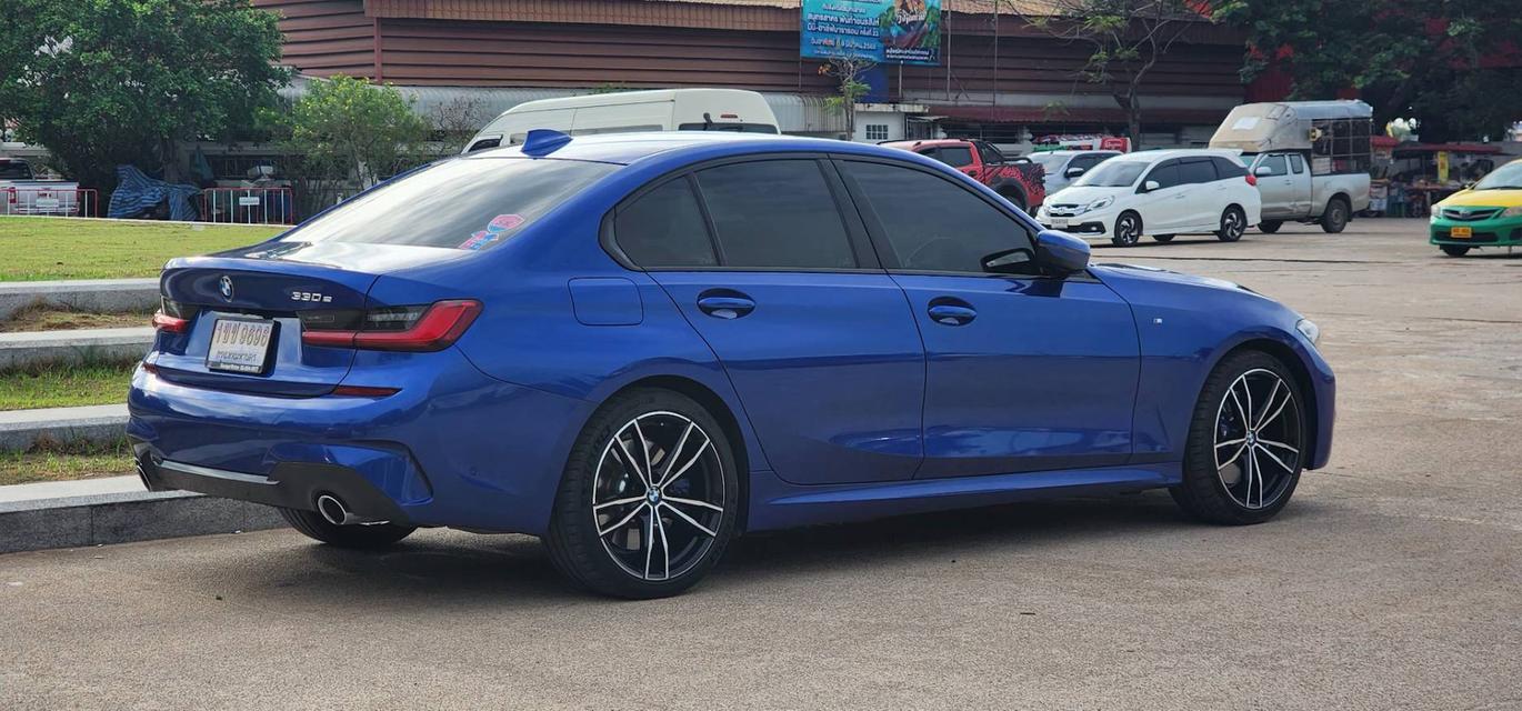 ขายรถbmw 330e m sport เจ้าของขายเอง มือสอง 2