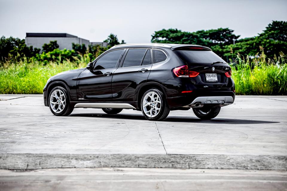 Bmw X1 Sdrive18i XLine ปี 2014 สีดำ  9