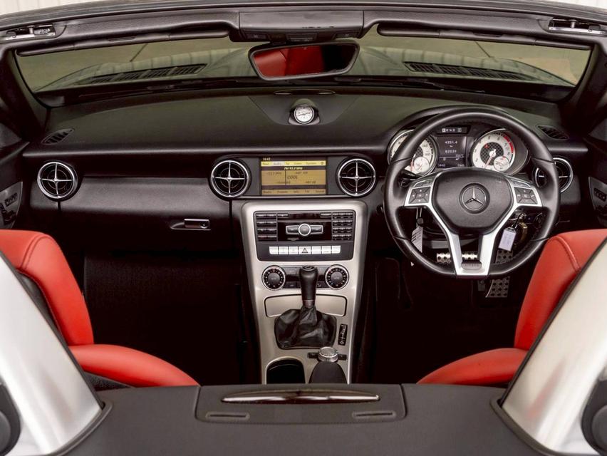 Mercedes Benz SLK200 AMG ปี 2012 10