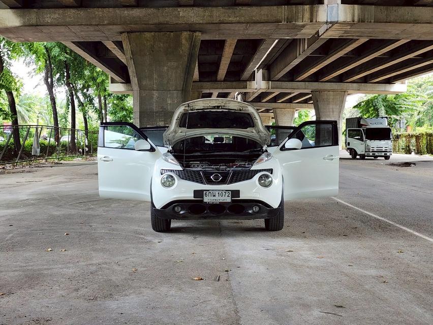 ขายรถ nissan Juke 1.6V ปี 2015 สีขาว เกียร์ออโต้ 16
