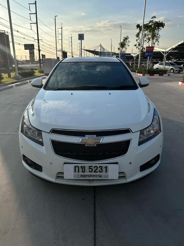 Chevrolet Cruze สีขาว 3