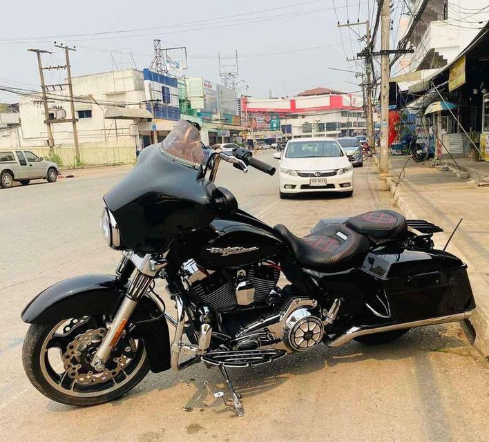 ส่งต่อรถ Harley Davidson Street Glide มือ 2