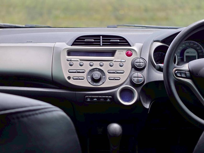 รหัสรถ NC109 Honda Jazz Hybrid ปี 2013 16