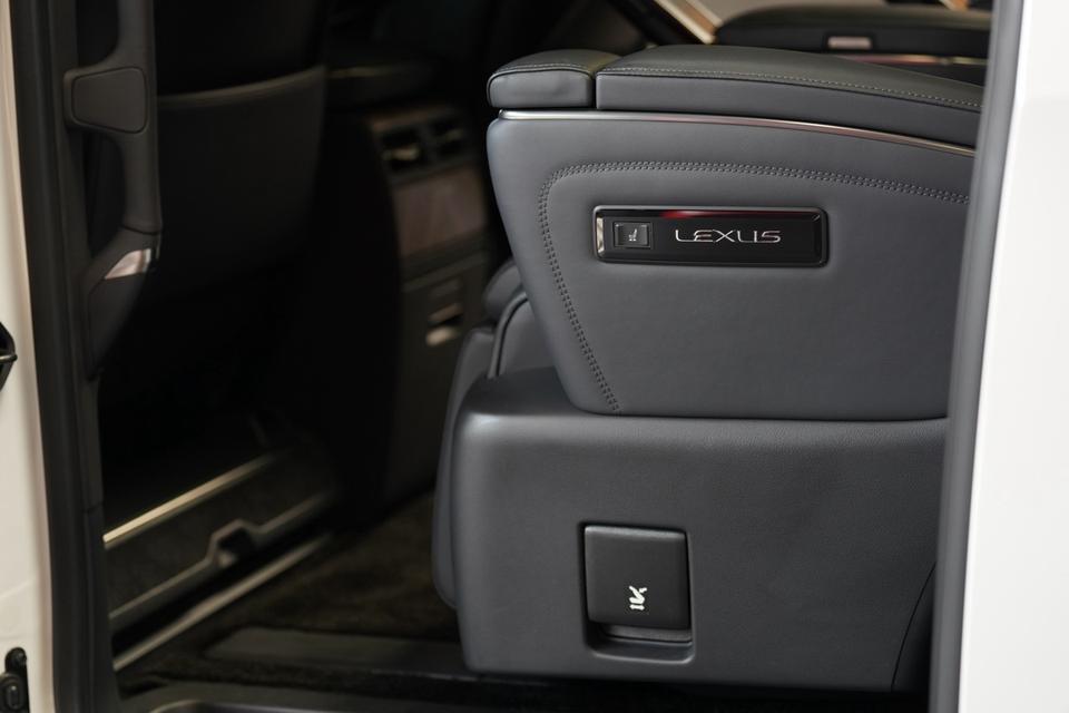 Lexus LM500h 6Seater 2026 สีขาว สวยดุจ รถป้ายแดง ออกศูนย์ Lexus รามอินทรา (6 ที่นั่ง) รูปที่ 11