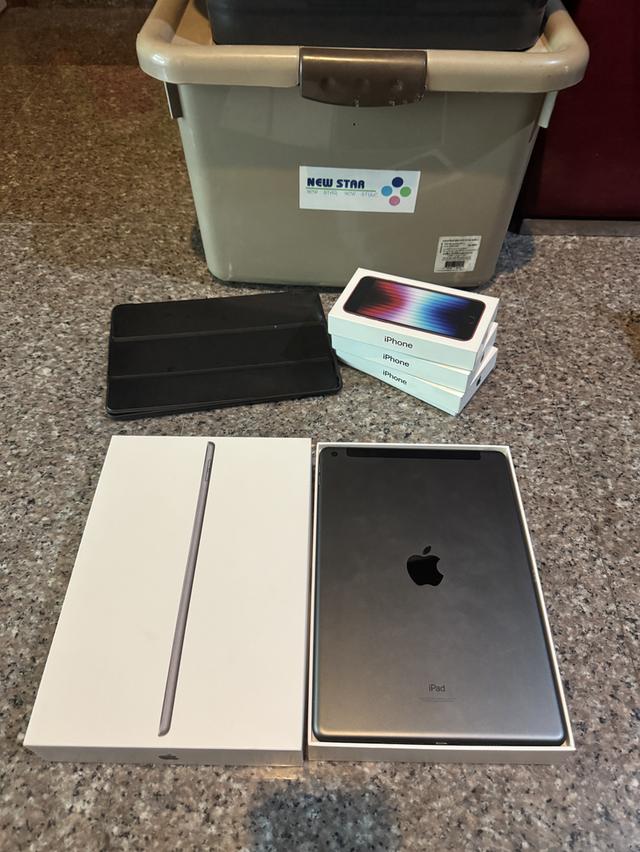 ขายๆๆๆถูกๆๆiPadGen9สีSpace Gray 256กิ๊กยกกล่องอีมี่ตรงWifi Celluer ใส่ซิมได้ตัวTopสุดสูนTrueเครื่องใช้งานดีทุกๆฟังชั่นรีสโตได้ตลอดไม่มีติดไอคราว Model รูปที่ 2