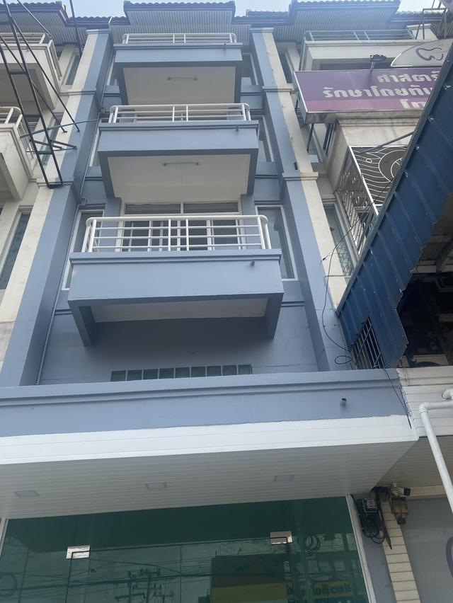 ทำเลทอง!! ติดถนนใหญ่เส้นคลองหนึ่ง-คลองหลวงที่คุณไม่ควรพลาด! 1