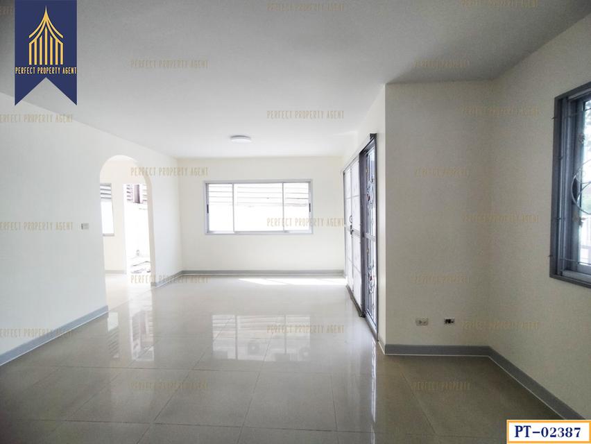 ขาย ทาวน์เฮ้าส์ The Connect 2 บางนา กม.10 ซอยมหาชัย ใกล้วงแหวนกาญจนา 7