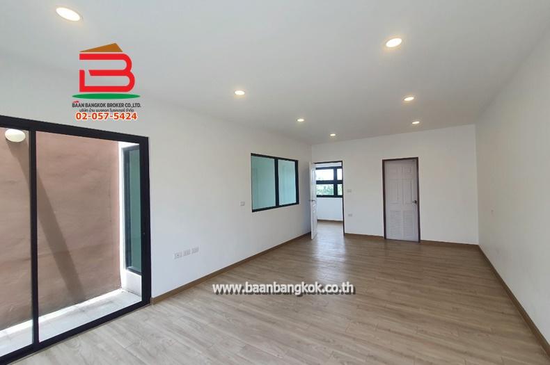 ทาวน์โฮม ซอยลาดพร้าว 96 เนื้อที่ 19.3 ตรว. ถนนลาดพร้าว เขตวังทองหลาง 9