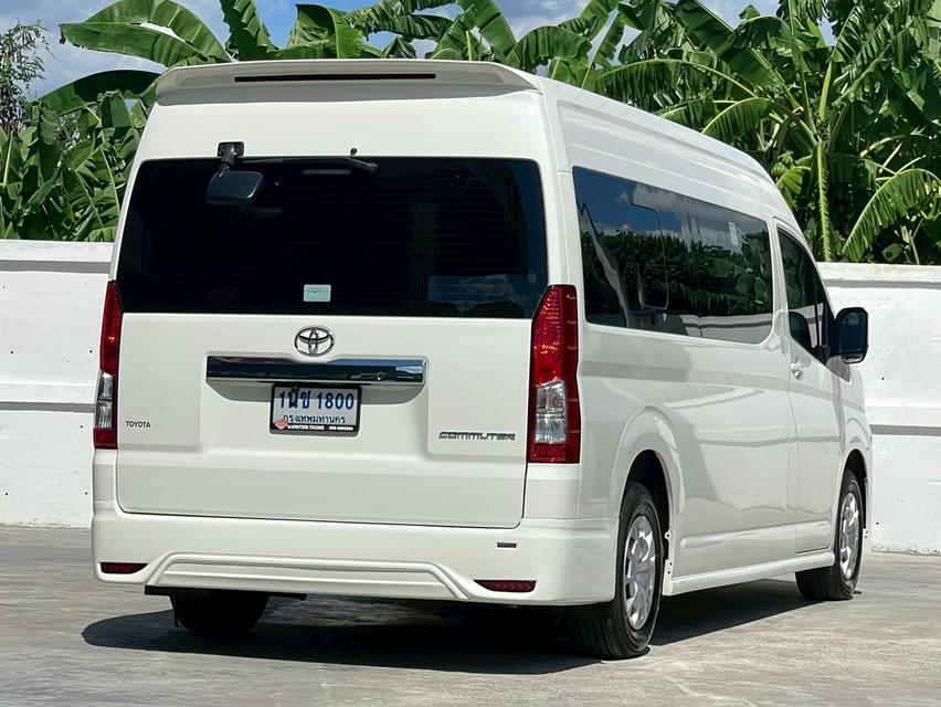 Toyota Commuter 2.8 ปี24 6