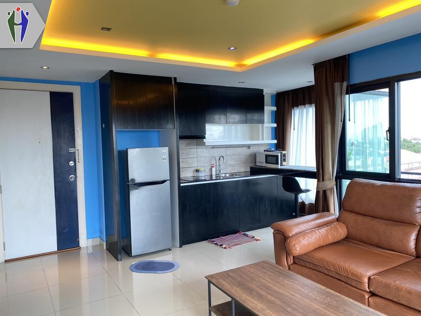 ให้เช่าคอนโดพัทยาใต้ 1 ห้องนอน ห้องมุม •	ขนาด 51 ตารางเมตร  1 ห้องนอน 1 ห้องน้ำ  •	ทีวี, 2 แอร์, ตู้เย็น •	บิ๊วอินครัวยุโรป เตาไฟฟ้า, เครื่องดูดควัน, 2