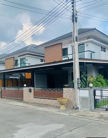 ให้เช่าบ้านบ้านบึงชลบุรี ให้เช่าหมู่บ้านธนาสิริ บ้านบึง มี 3 ห้องนอน 3 ห้องน้ำ 1 ห้องครัว บ้าน 2 ชั้น จอดรถได้ 2 คัน 1