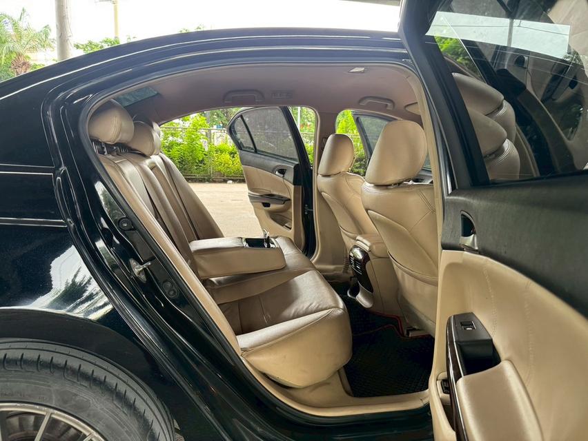 Honda Accord 2.4 Year 2008 9