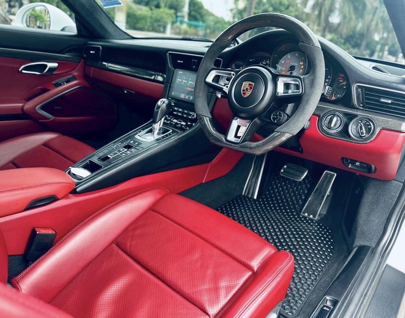 Porsche 911 Carrera S (991.2) 3