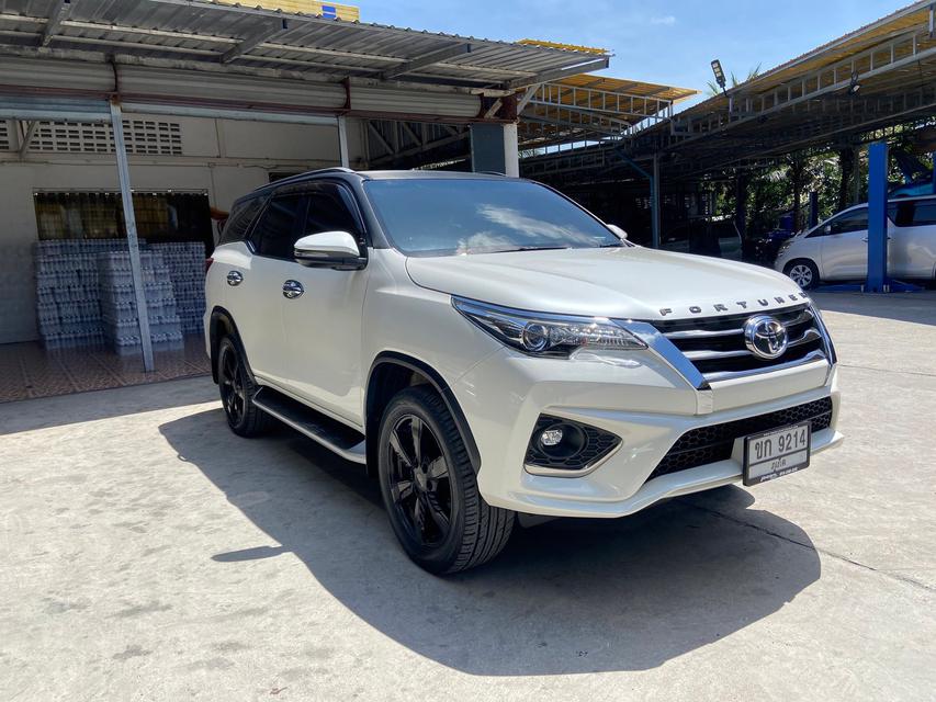 Toyota Fortuner 2.8 TRD Sportivo AT ปี 2018 1