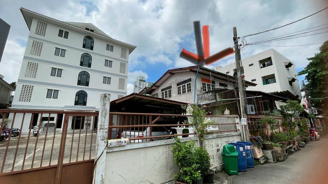 บ้านสุขุมวิท 52 ตารางวา ราคาต่ำกว่าประเมิน 3.99 ใกล้bts มากทั้ง2 ทาง 1