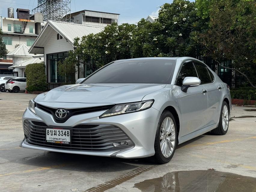 Toyota Camry 2.5G Sunroof AT 2019