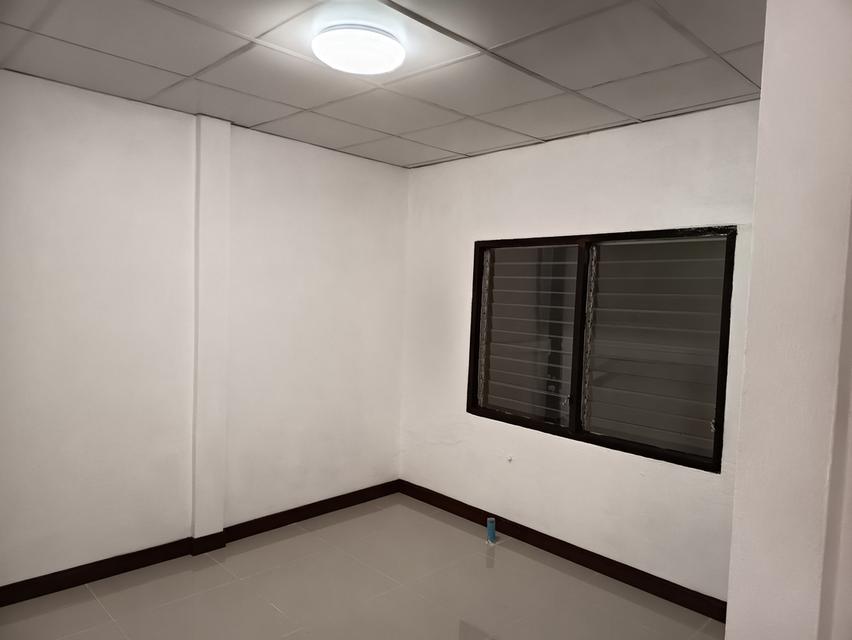 ขายทาวน์เฮ้าส์ วโรชา4  9