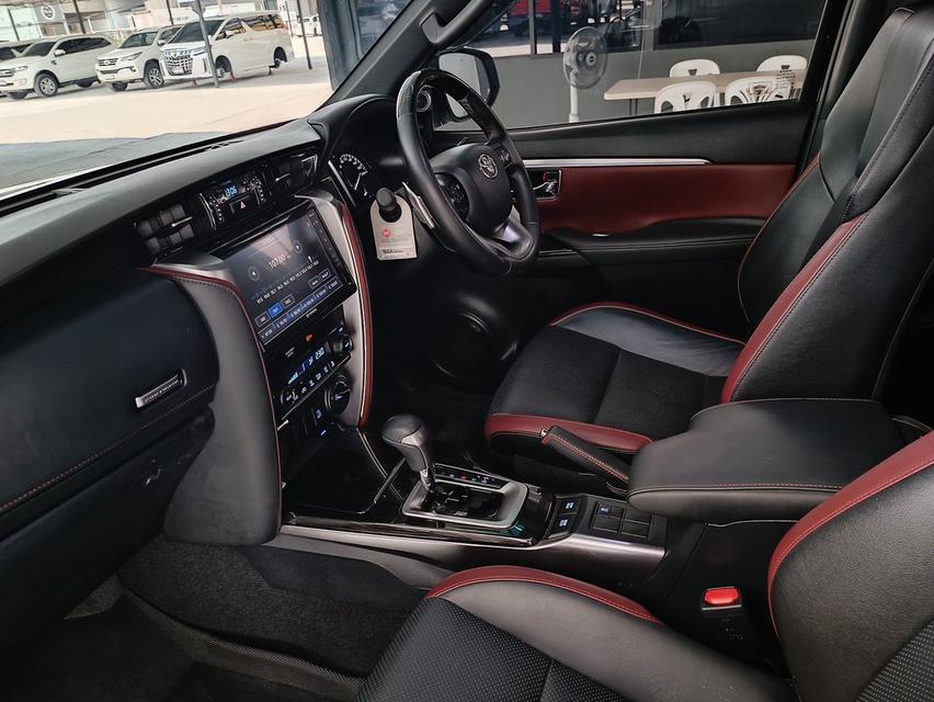 FORTUNER LEGENDER 2.4 V 4WD ปี 2021 ✅ ฟรีค่าจัด-ค่าโอน ✅ ฟรีประกันภัย ✅ ฟรี พรบ 19