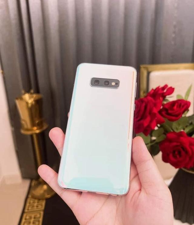 ขายโทรศัพท์ Samsung Galaxy S10 E มือสอง