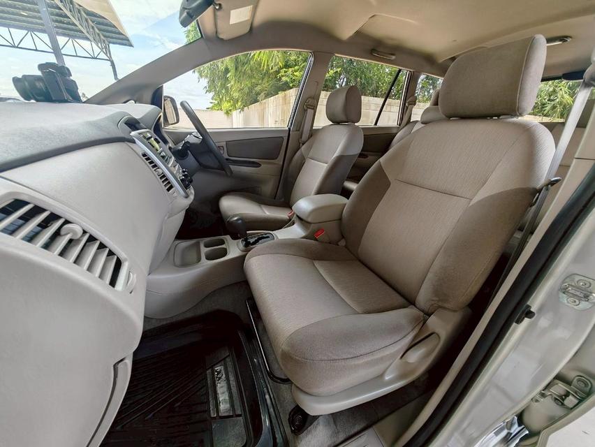 2012 TOYOTa INNOVA 2.0 G เบนซิน 9