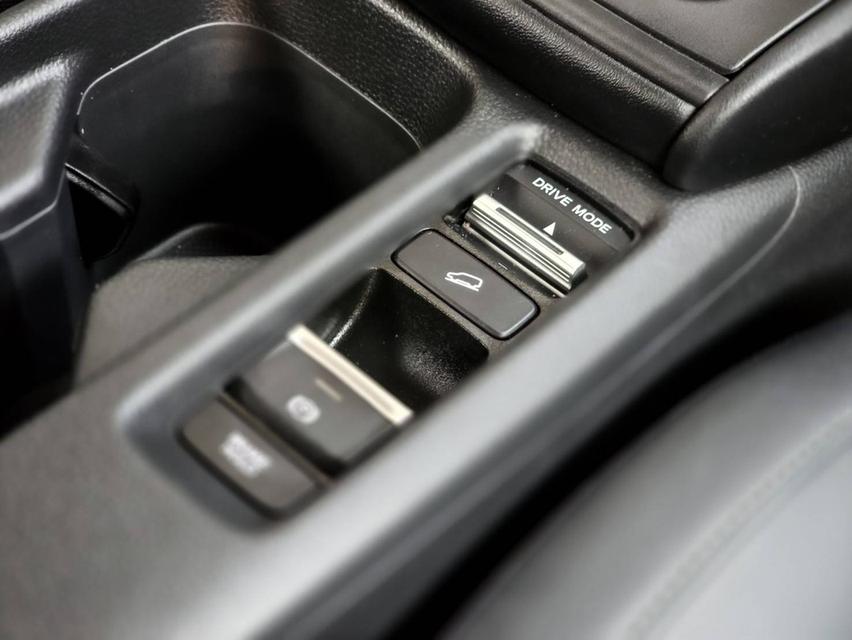 Honda HR-V e:HEV 1.5E 2023 รถสวยมาก ใหม่เอี่ยม  7