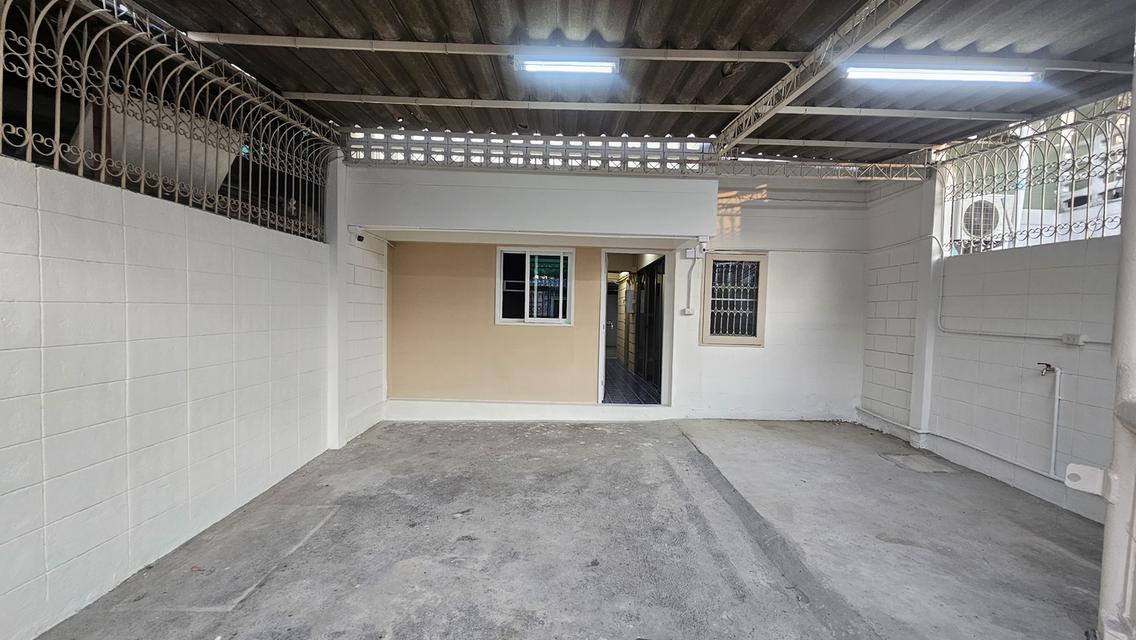 บ้าน 9 ห้องนอน ใกล้ The Mall บางกะปิ 1