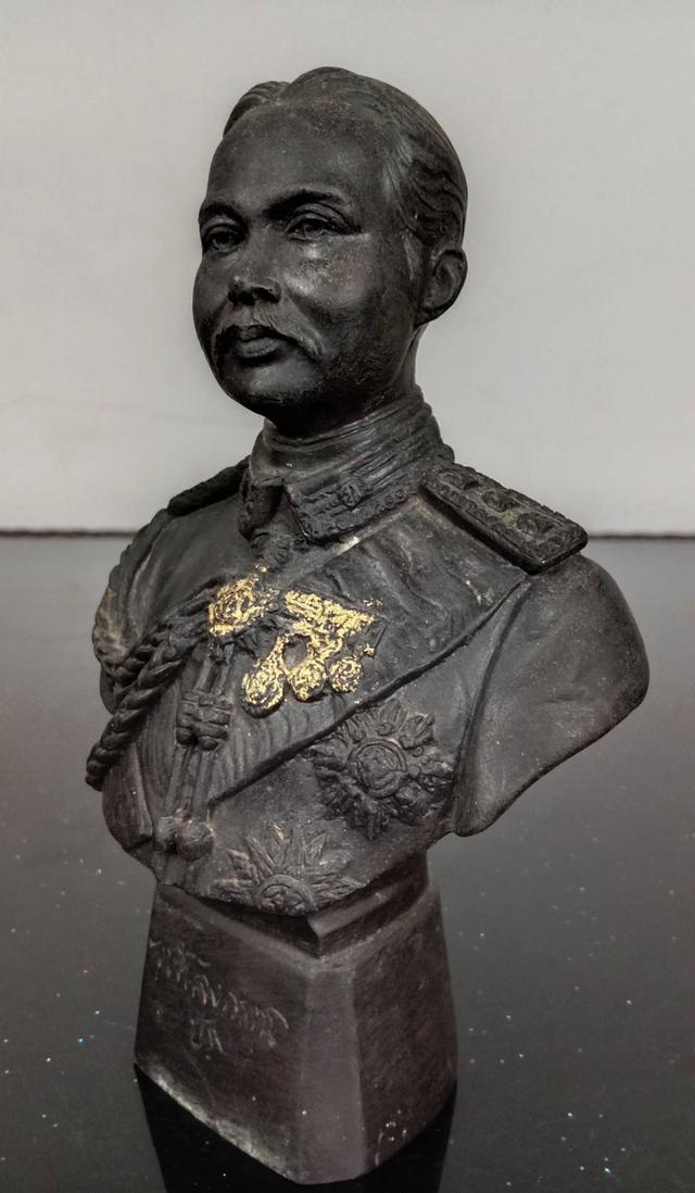 588.พระบรมรูปหล่อครึ่งพระองค์ในหลวงรัชกาลที่5 พระบาทสมเด็จพระปรมินทรมหาจุฬาลงกรณ์ พระจุลจอมเกล้าเจ้าอยู่หัว 7