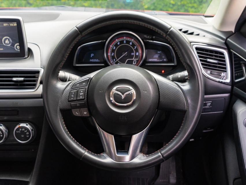 MAZDA 3 2.0 S ปี 2016 (จดปี 2017)มือสอง รูปที่ 12