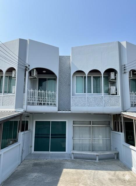 ทองหล่อ ใหญ่มาก ทาวน์เฮาส์ 2 ชั้น 4นอน พัฒนาการ 21-25 BTSเอกมัย 2.5กม. 2 น้ำ ทางด่วนพัฒนาการ 35ตร.ว. 180ตร.ม รร.นานาชาติ รูปย่อยที่ 2