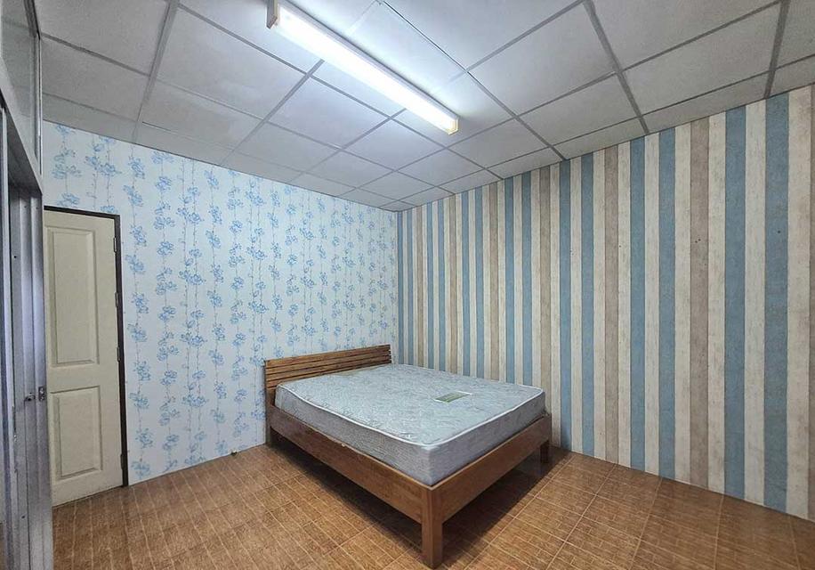 ให้เช่าตึก 4.5 ชั้น พหลโยธิน 54/4 แยก 3 13