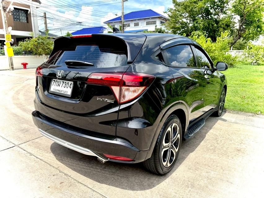 HRV 1.8EL SUNROOF ปี2018 บุ้คเซอร์วิสครบ กุญแจ2ชุด ไม่เคยชน ไม่เคยติดแก๊ส ช่วงล่างแน่นๆ พร้อมใช้งาน