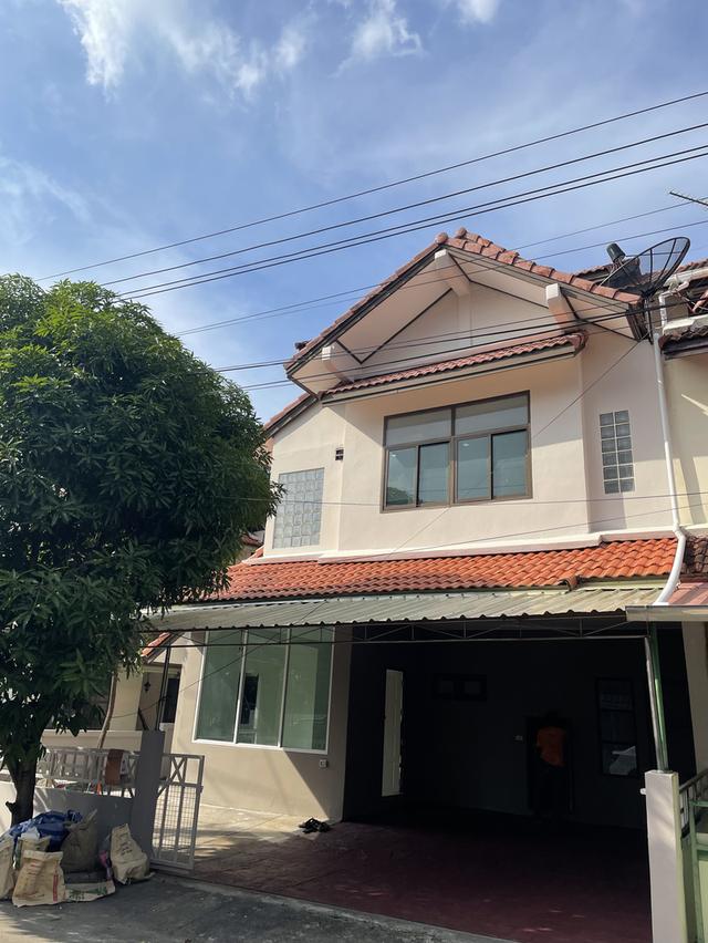 ขาย/เช่า บ้านแฝด 43.3 ตรว.4 นอน 5 น้ำ 2