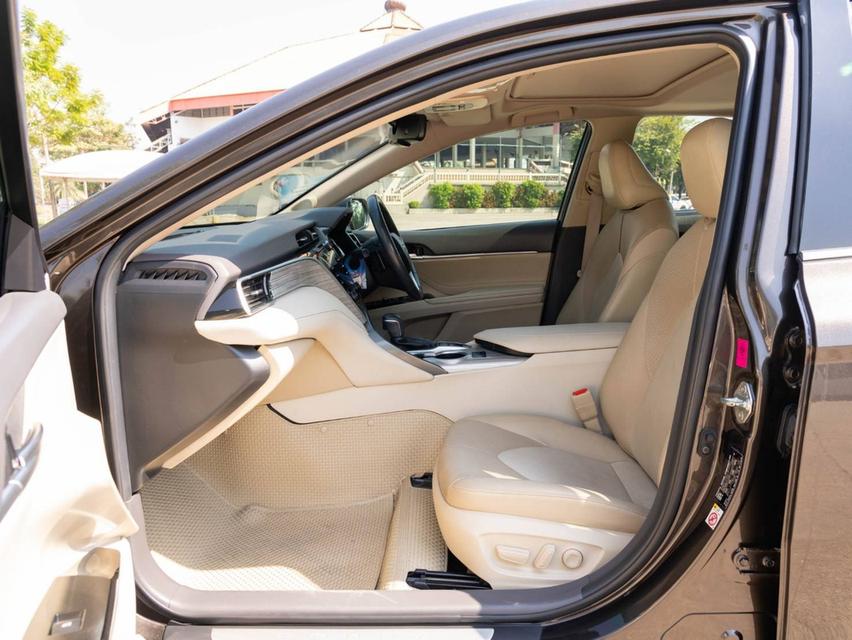 Toyota  Camry 2.5 Hybrid Premium Sunroof Top 2020 รถสวย ประวัติดีชัดเจน เข้า0ครบทุกระยะ 7