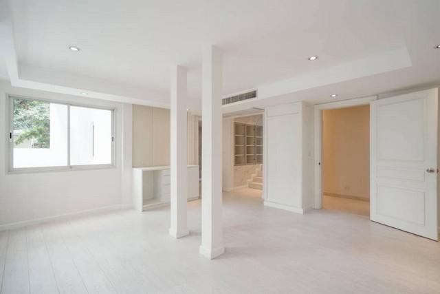 ขาย Town home 3 ชั้นหลังใหญ่ย่านอโศก 48 ตรว. 440 ตร.ม. ซอยสุขุมวิท 15 กล้โรงเรียนนานาชาติ NIST ใกล้ BTS อโศก, Terminal 2 6