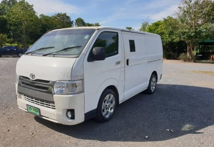 Toyota Hiace สภาพดี 2