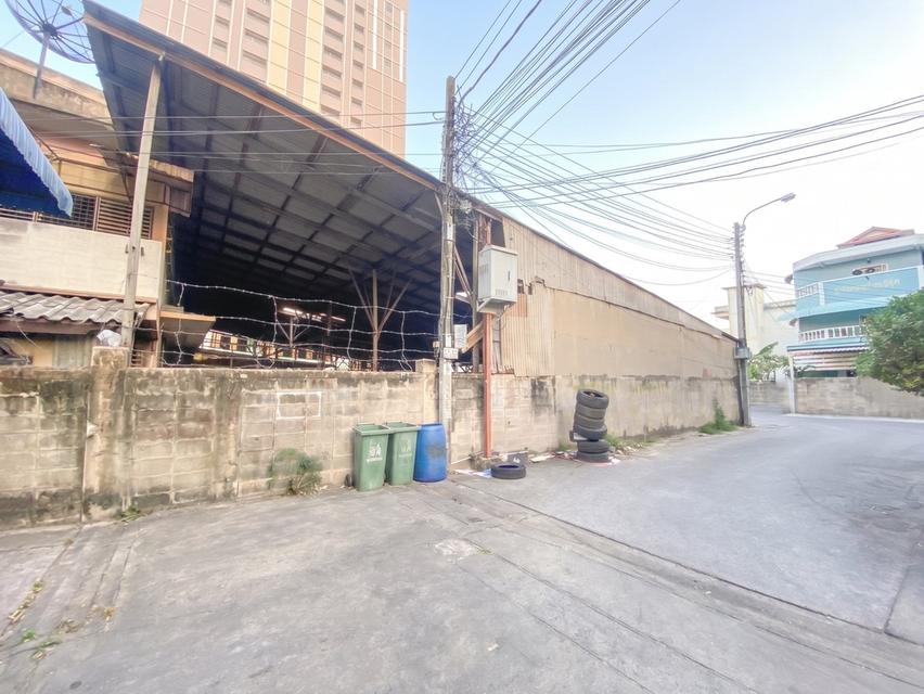 ที่ดิน ขายที่ดินทำเลทอง พัฒนาการ 20 ขนาด 358 ตร.ว. ใกล้ สถานีแอร์พอร์ตเรลลิงก์รามคำแหง 3