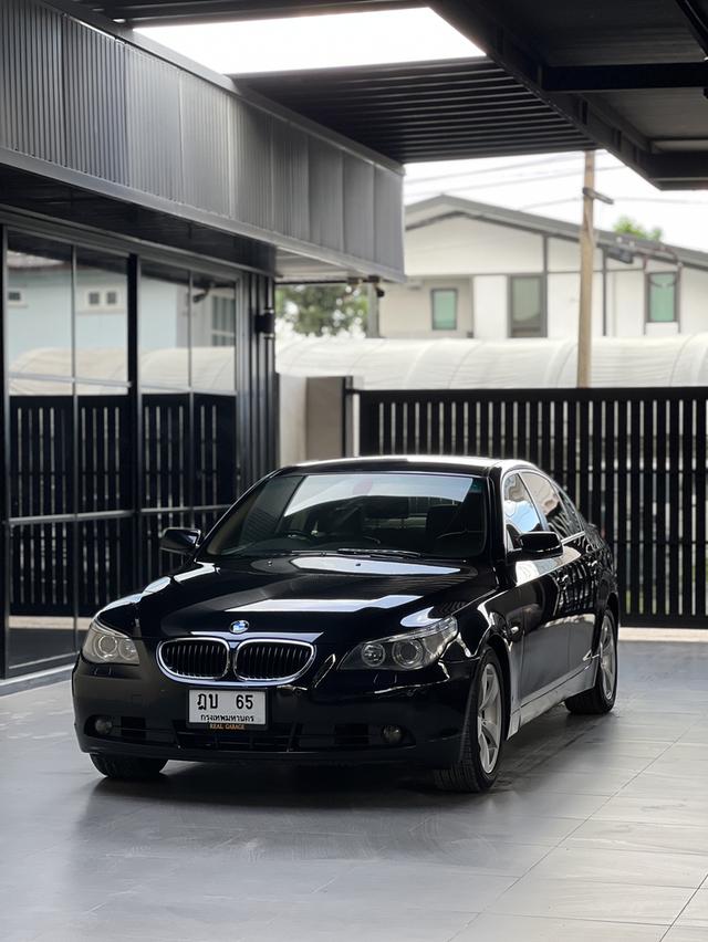 BMW 523i 