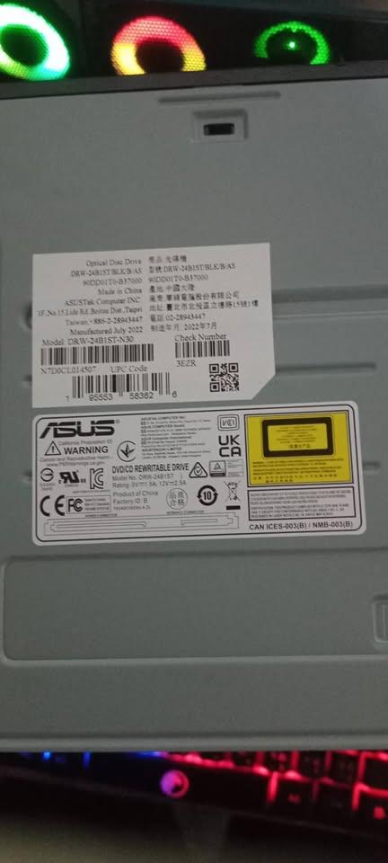 เฮ่ เฮ้ ... ชุดนี้ ใหม่ dvd drive asus แท้ๆ RW อ่านแผ่น เขียนแผ่น ได้