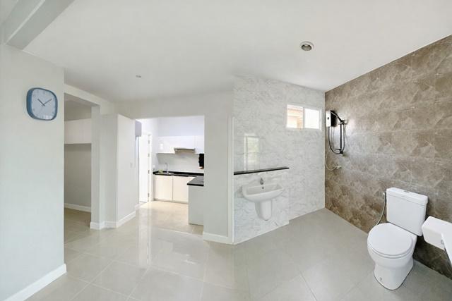 ใกล้ถนนวิชิตสงคราม ตลาดกะทู้ 900 ม. กะทู้ ป่าตอง (ภูเก็ต) 3นอน 158 ตร.ม.40 ตร.วา. น้ำตกกะทู้ 1.9 กม. 6