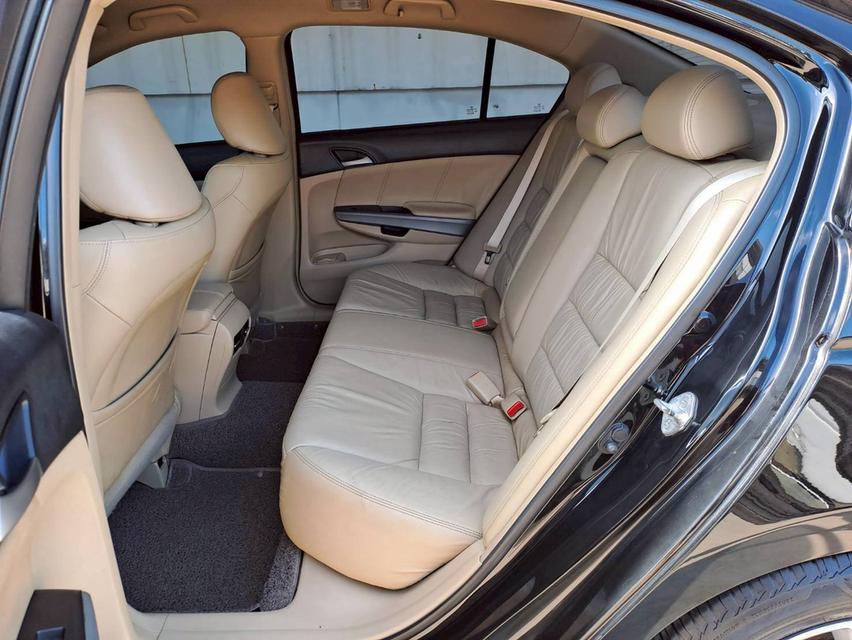 HONDA ACCORD 2.0 E V-TEC ปี2011 สีดำ 14