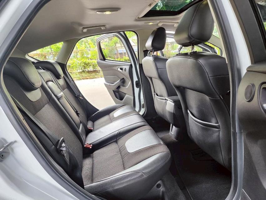 Ford Focus 2.0 Sport+ Hatchback AT ปี 2014 16