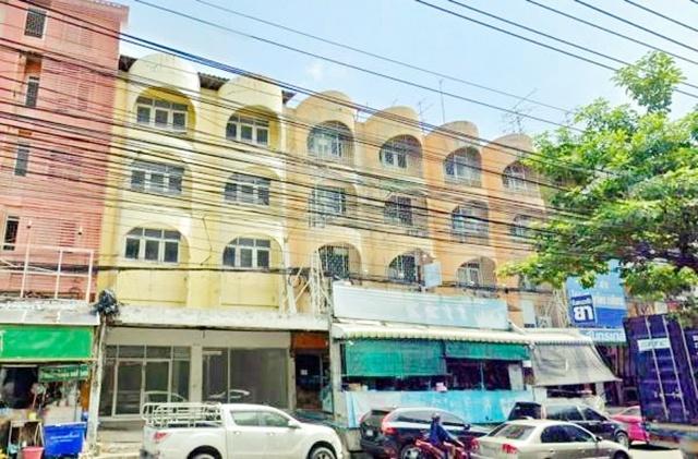 MRT บางกะปิ 250ม.แฮปปี้แลนด์ เซ็นเตอร์ 200 ม. ให้เช่าอาคารพาณิชย์ 4 ชั้น 2คูหา 32 ตร.วา. 510 ตร.ม. .4นอน 4 น้ำ MRT แยกลำ 4