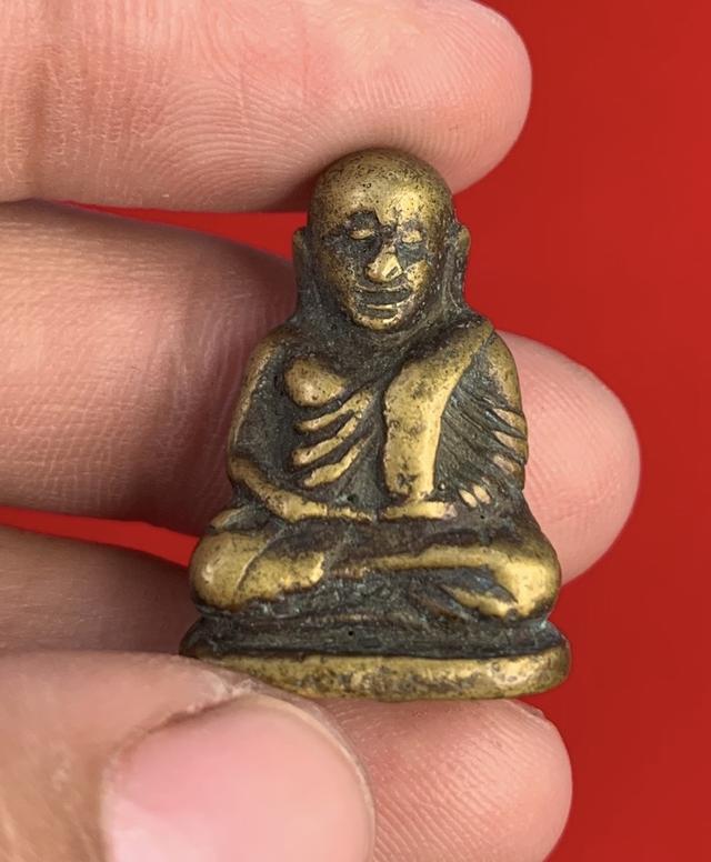 รูปหล่อหลวงพ่อเงิน พิมพ์นิยม