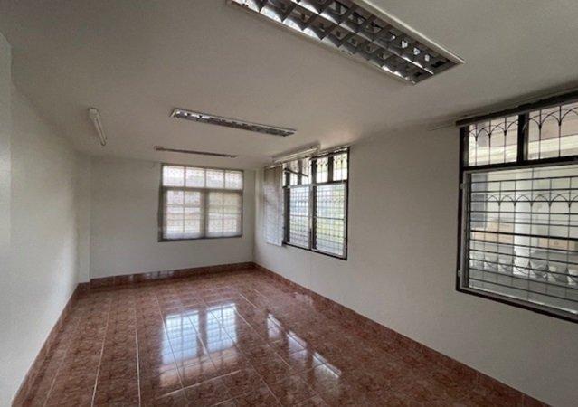 ให้เช่าทาวน์โฮม 4 ชั้น / พหลโยธิน 32 เสนานิคม 1 ซอยต้น ๆ เข้าซอย 100 เมตร / จอดรถ 2-3 คัน 15