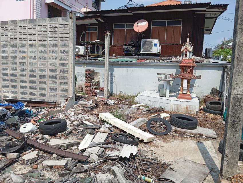 Sale Land for House deep soi but near Express way and BTS On Nut Sukhumvit 54 old wooden House on sale Sukhuvmit 50-56 BTS On-Nut 3