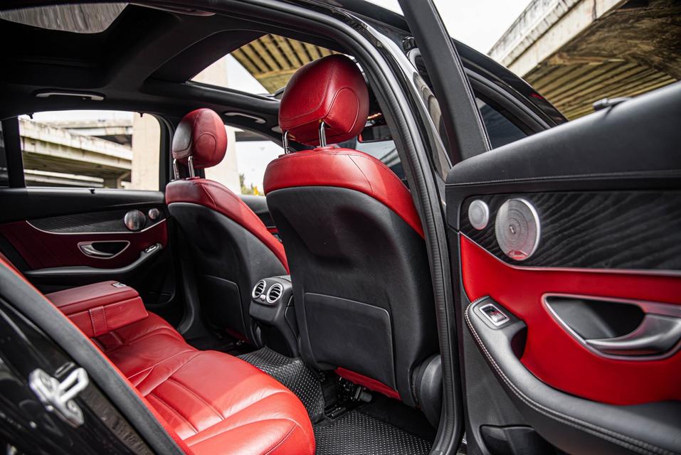 Mercedes-Benz C350e 2.0 AMG Dynamic W205 AT 2018 ไมล์ 113,xxx km. !!!  ราคา 629,000 บาท รูปที่ 11